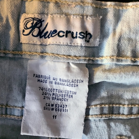 Womens Jean Shorts, Size 11, light denim - Picture 3 of 3